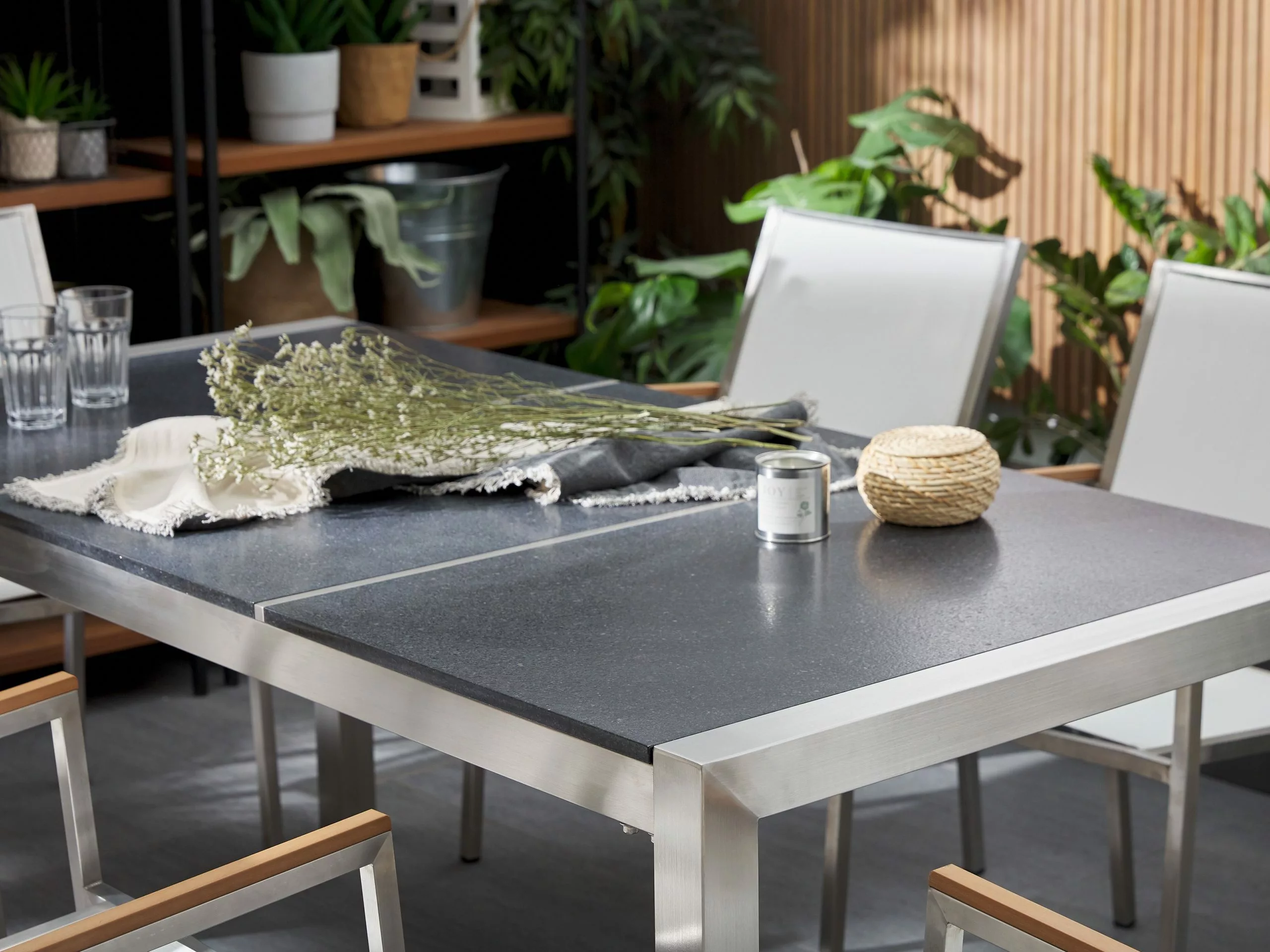 Beliani 6-istuttava Ulkoruokailuryhmä Poltettu Graniittitaso Tekstiilituolit Musta/valkoinen GROSSETO - Image 3